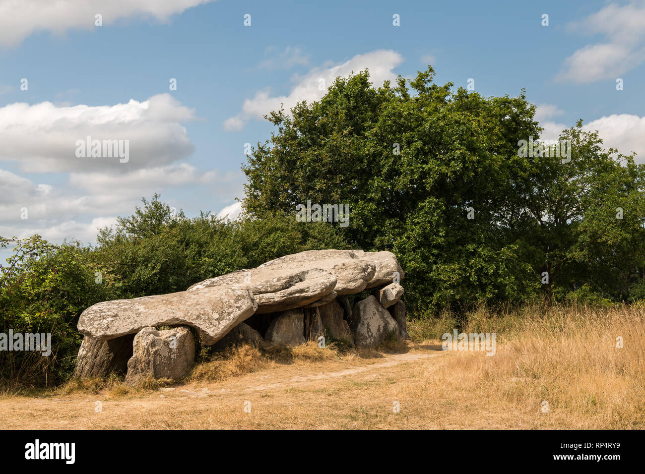 Dolmen von kerbourg Fotos und Bildmaterial in hoher Auflösung Alamy