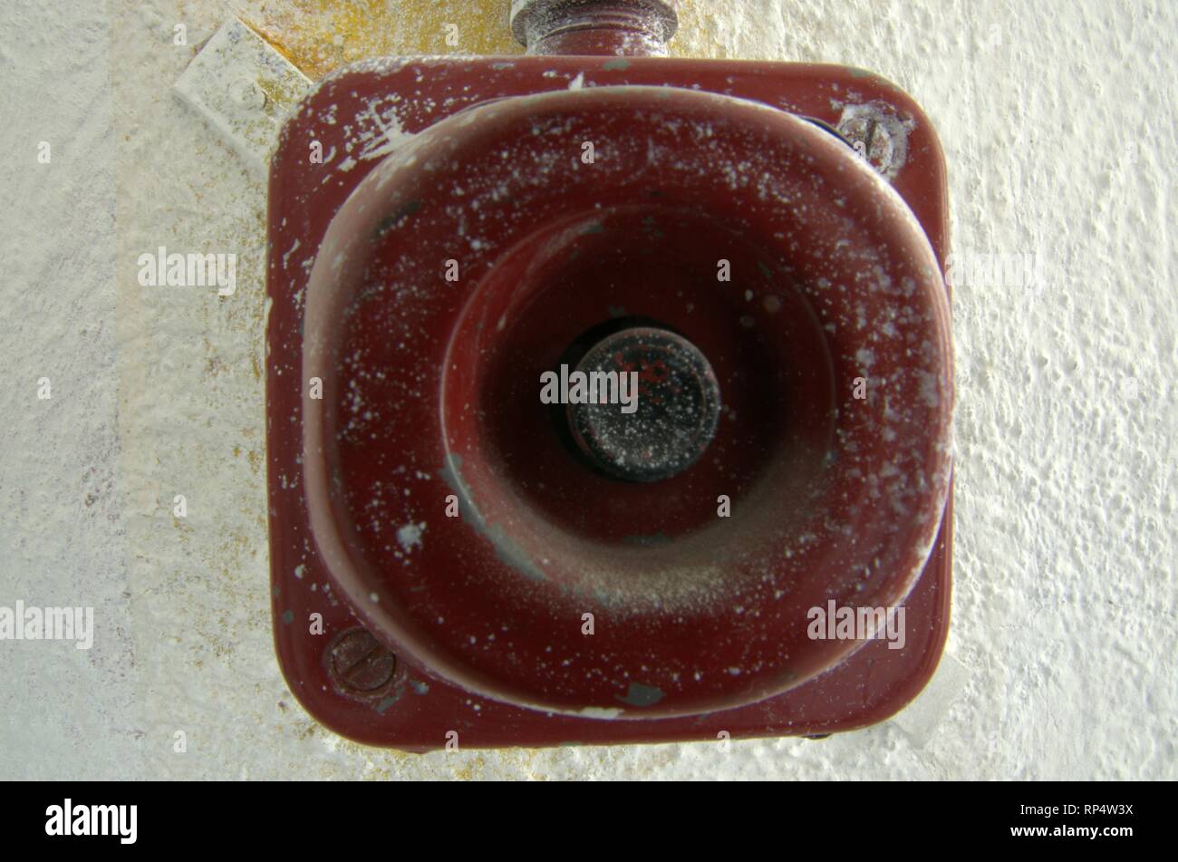 Alte elektrische Schalter. Vintage Industrie Switch an der Wand  Stockfotografie - Alamy