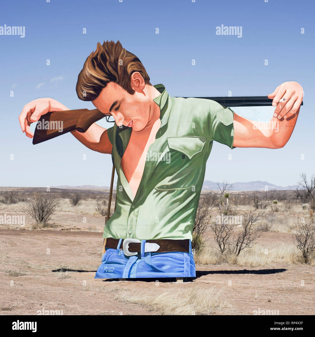 Cut-out Bildnis des Schauspielers James Dean, Teil einer Open-Air-Ausstellung auf dem Gelände in West Texas, wo der Film gedreht wurde Riese Stockfoto