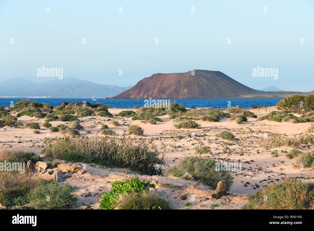 Dünen von Corralejo und die Insel Lobos, Fuerteventura, Kanarische Inseln, Spanien Stockfoto