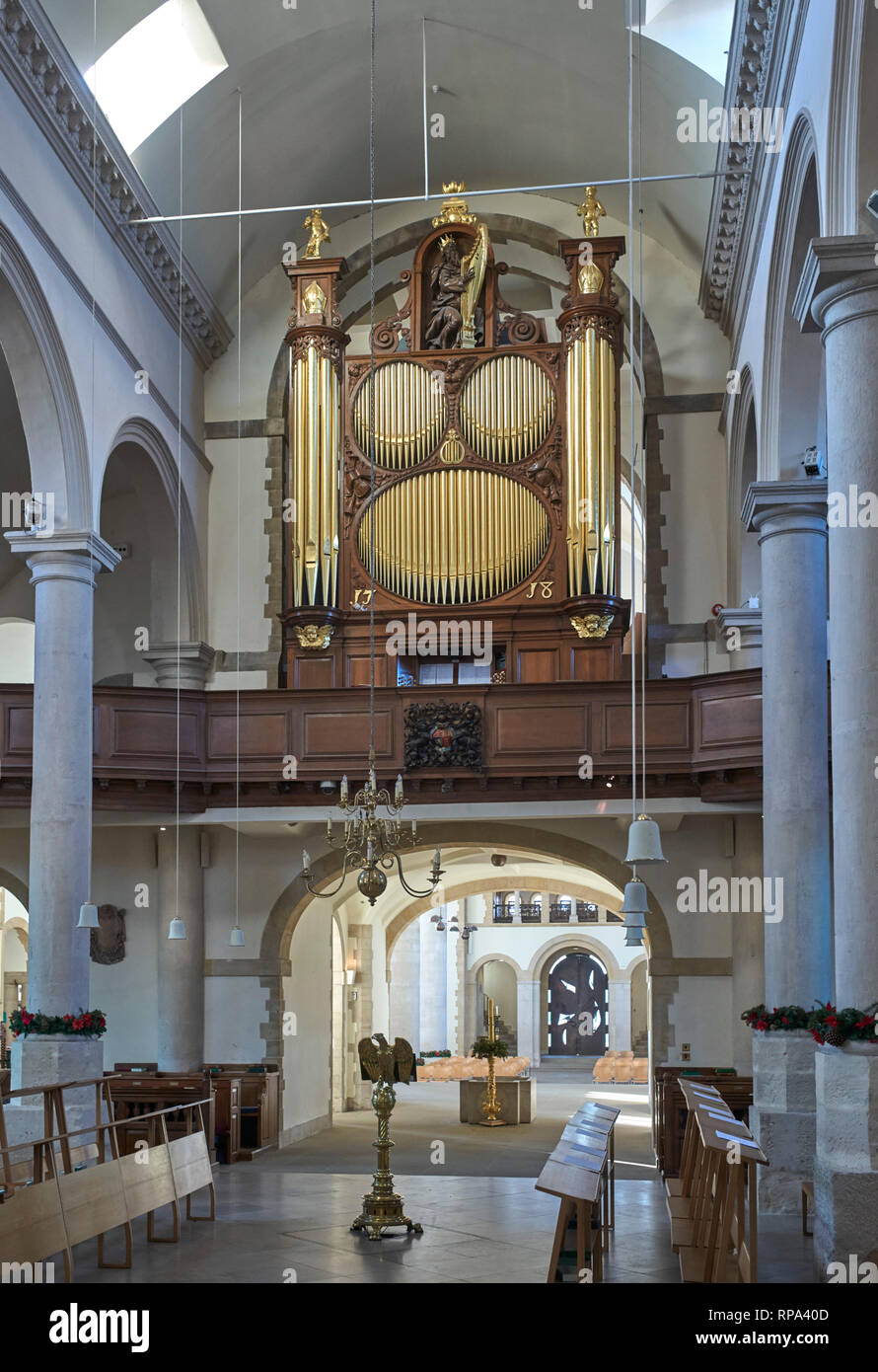 Die dekorative Orgel in der Kathedrale des hl. Thomas in der High Street, Old Portsmouth Stockfoto