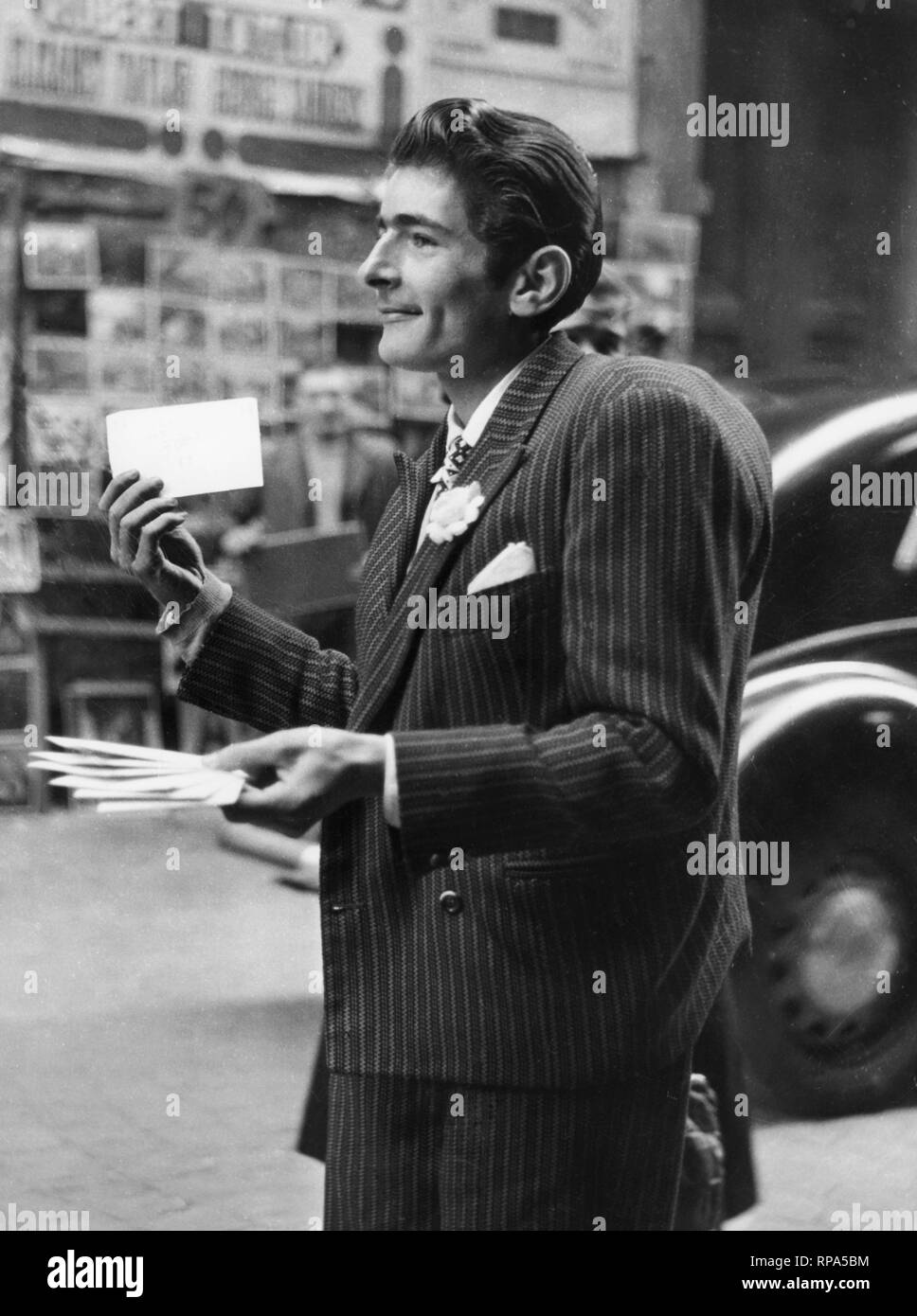 Neapel, Glücksbringer geknickt, 1958 Stockfoto