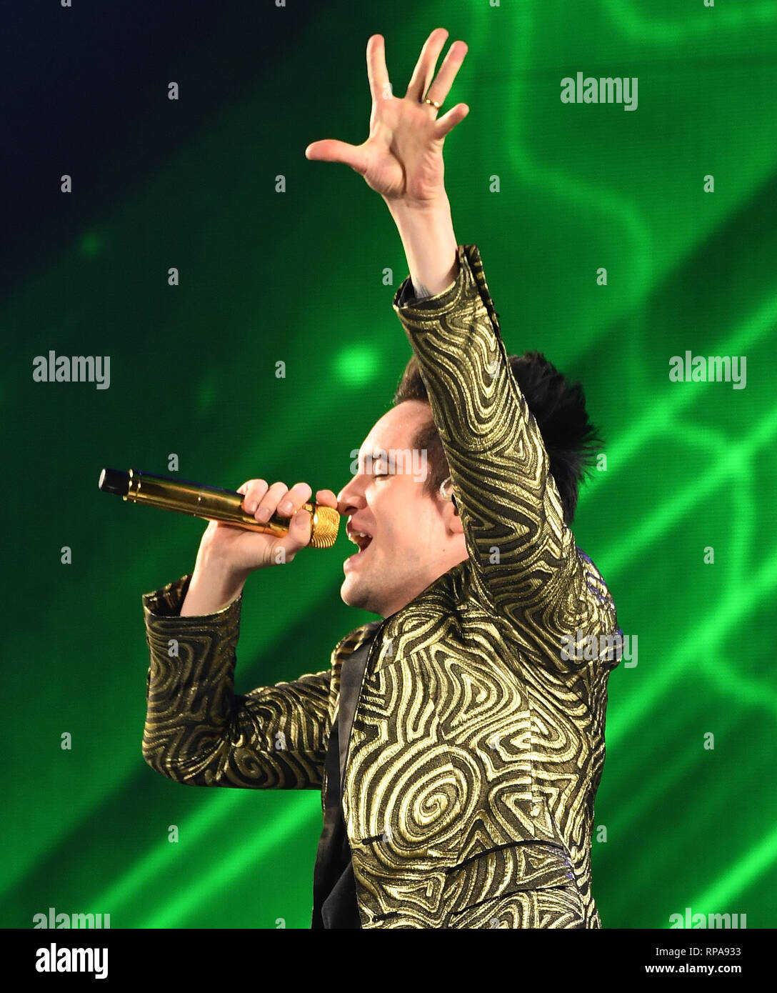 Brendon Urie Of Panic At The Disco Where Stockfotos Und Bilder Kaufen Alamy