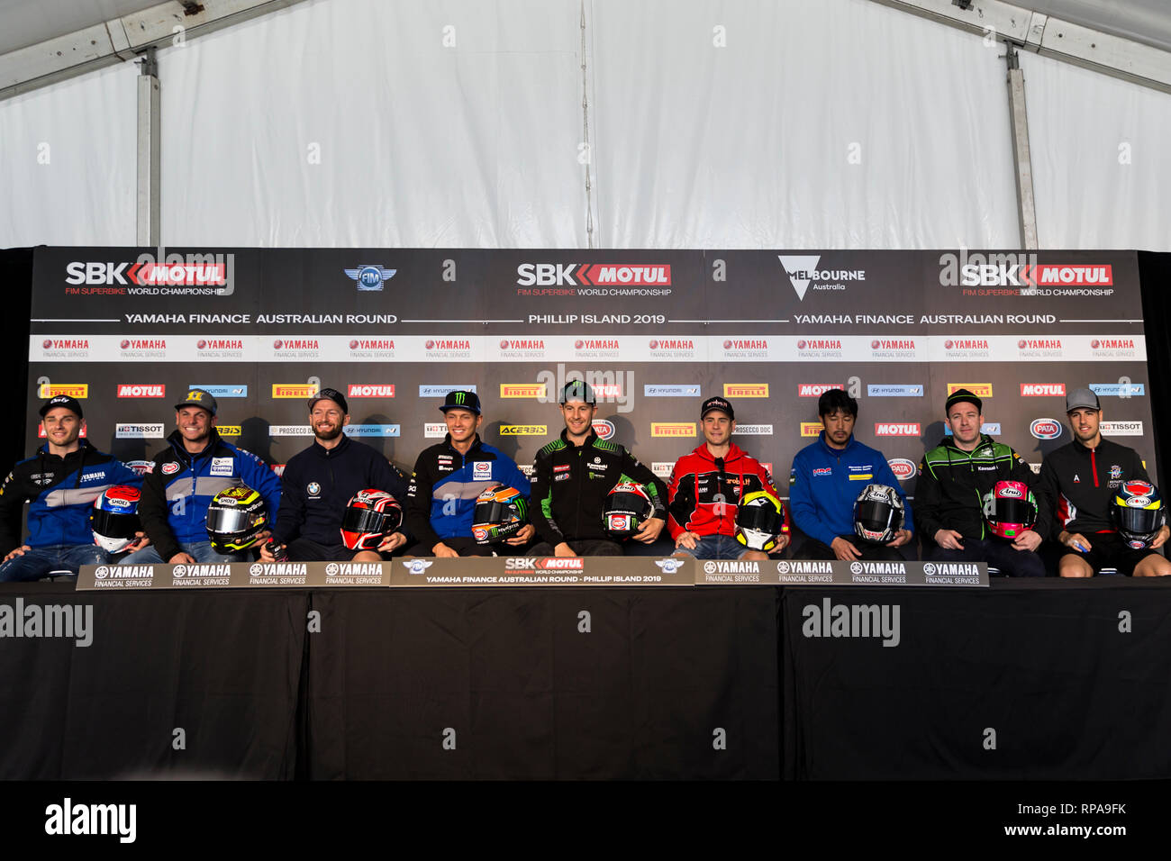 Phillip Island, Australien. 21 Feb, 2019. World Superbikes Meisterschaft, rider Ankünfte und Pressekonferenz; Jules Cluzel, Sandro Cortese, Tom Sykes, Michael van der Mark, Jonathan Rea, Alvaro Bautista, Ryuichi Kiyonari, Lucas Mahias, Federico Fuligni Credit: Aktion plus Sport/Alamy leben Nachrichten Stockfoto