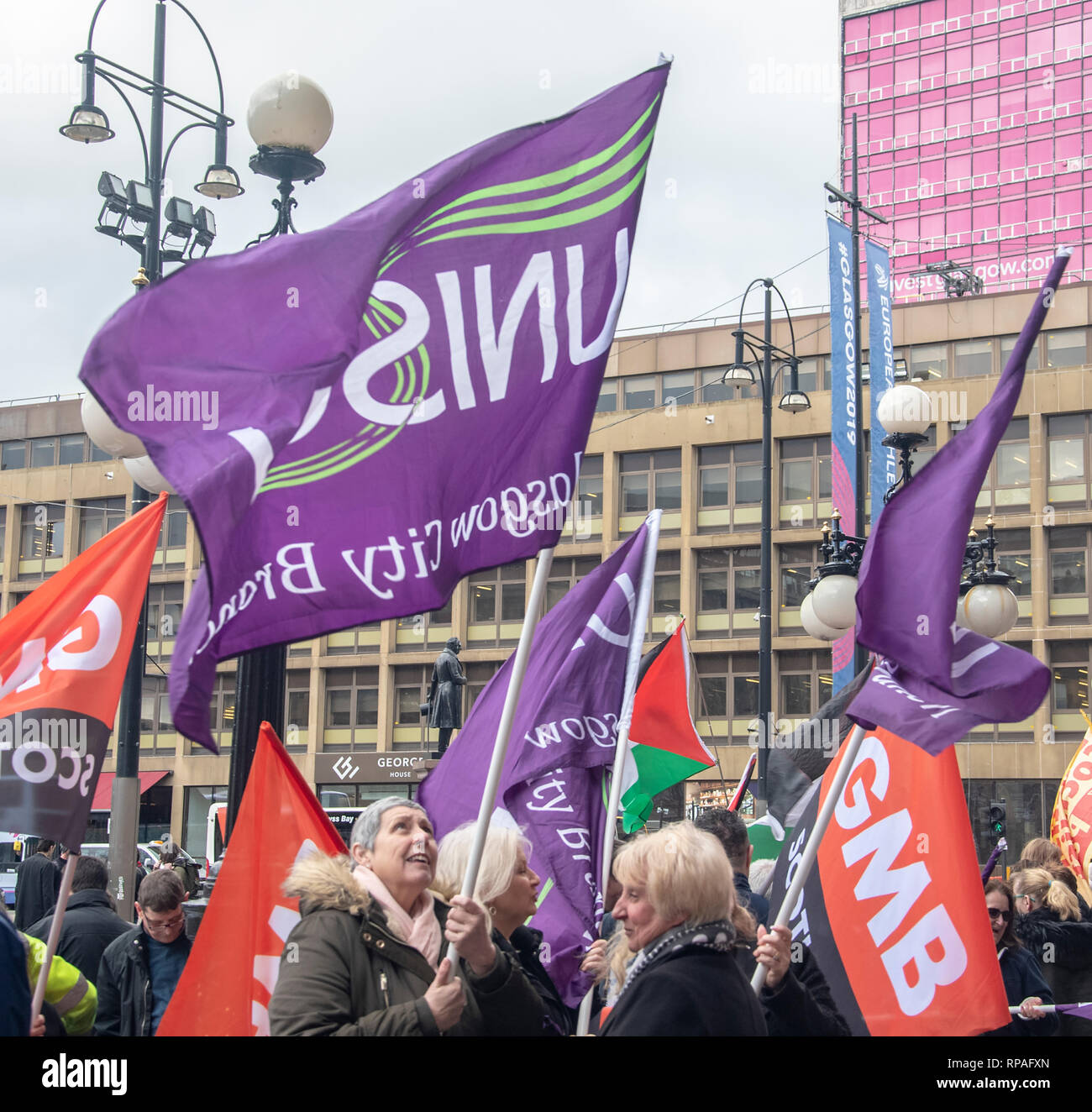 Glasgow, Schottland. 21. Februar 2019. Ein Protest gegen die Glasgow Rat Haushaltskürzungen. Glasgow GMB, Unison Glasgow City Filiale und DPAC-Glasgow haben sich gegen diese Pläne zu protestieren. Stockfoto