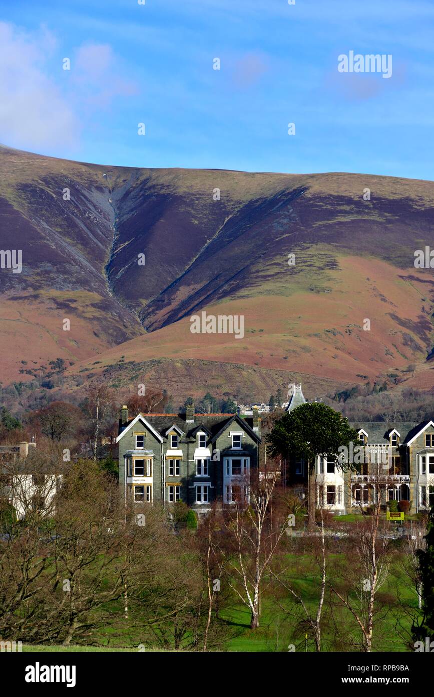 Häuser und Eigenschaften in Keswick, Lake District, Cumbria, England, Großbritannien Stockfoto