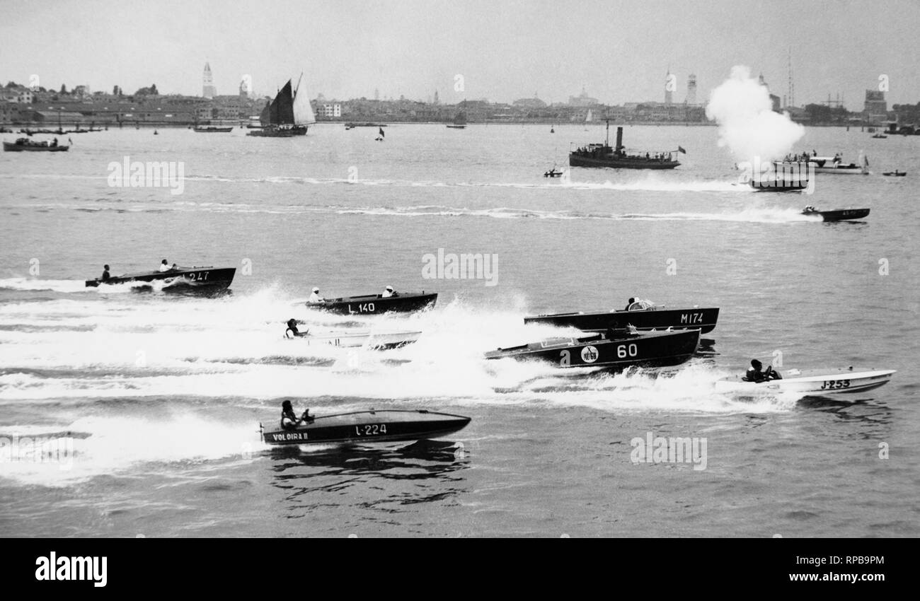 Powerboating internationalen Wettbewerb, Lido di Venezia, 1933 Stockfoto