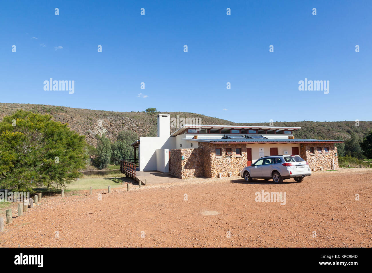 Die Einrichtungen und Picknickplatz auf der Breede River im Bontebok National Park, Swellendam, Western Cape, Südafrika Stockfoto