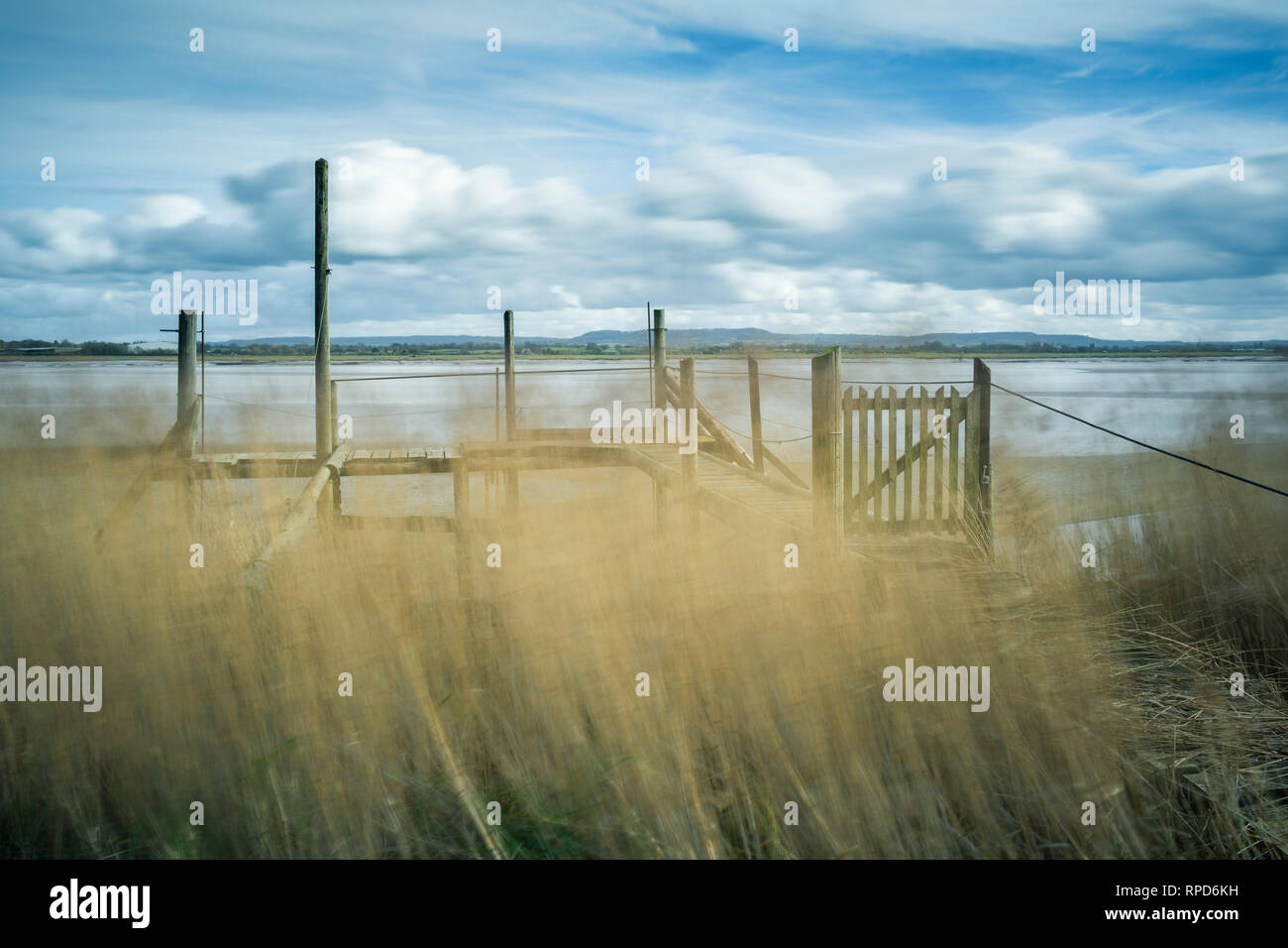 Einen hölzernen Steg am Fluss Severn. Stockfoto