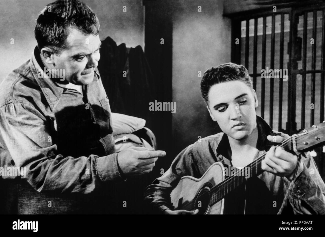 Jailhouse Rock Rhythmus Hinter Gittern Jailhouse Rock Jailhouse rock rhythmus hinter gittern -Fotos und -Bildmaterial in