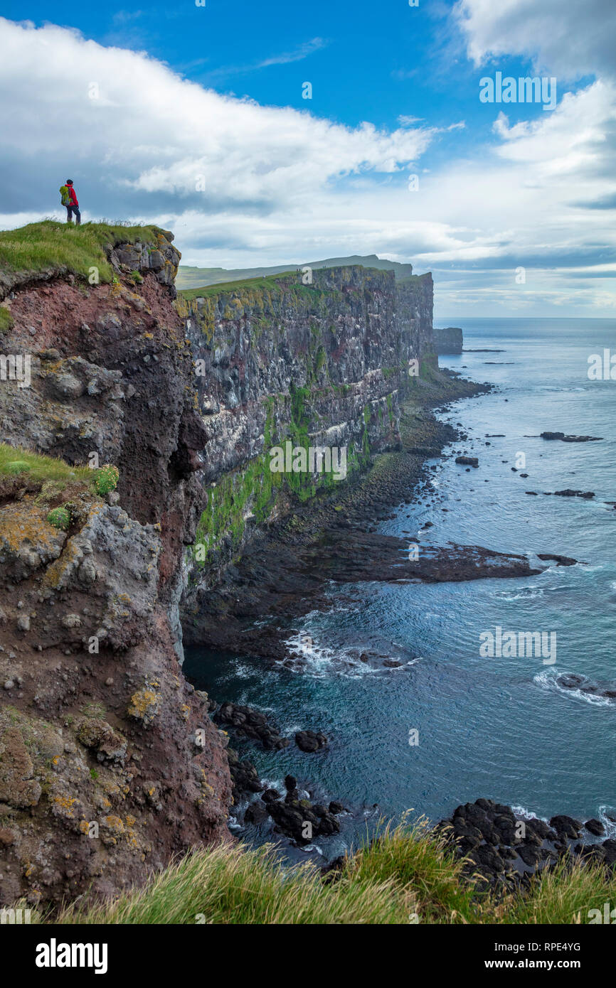 Latrabjarg klippen island Fotos und Bildmaterial in hoher Auflösung