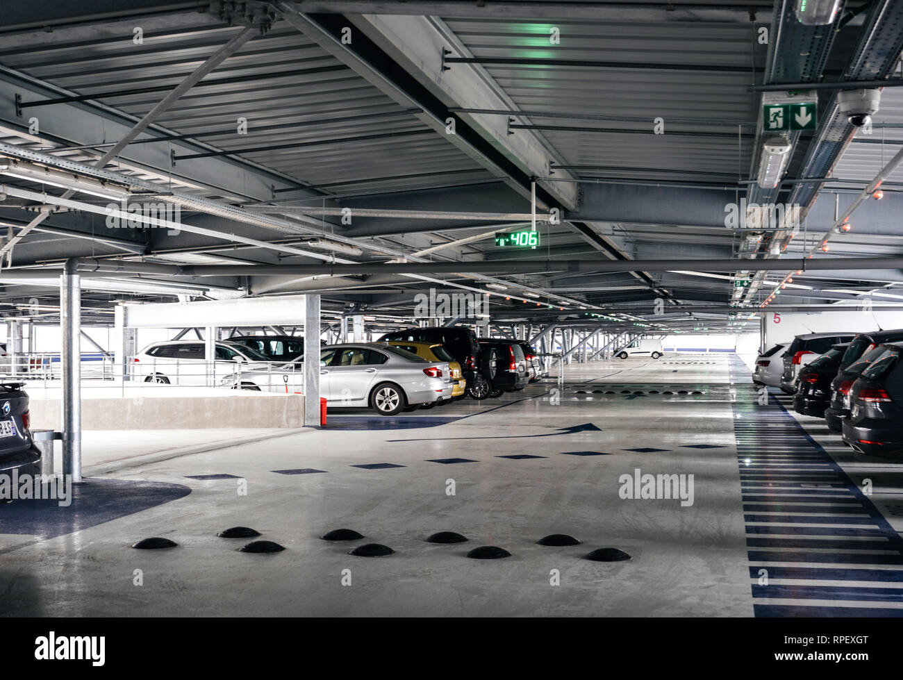 Parken Am Flughafen Basel Deutsche Seite Günstig www.alamy.de