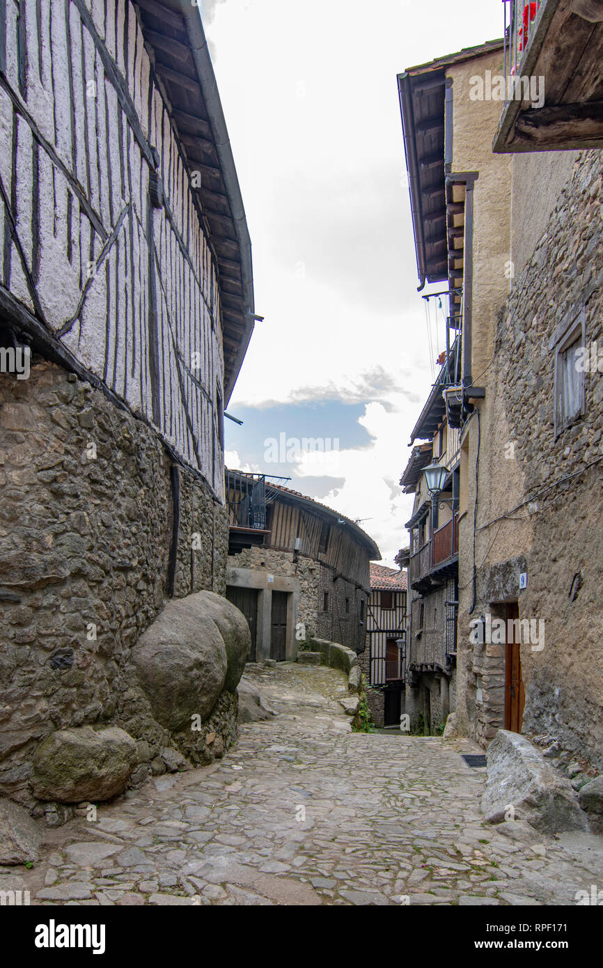 Alberca, Salamanca, Spanien; Juni 2015: Straßen und Gebäude der mittelalterlichen Dorf La Alberca in der Provinz von Salamanca Stockfoto