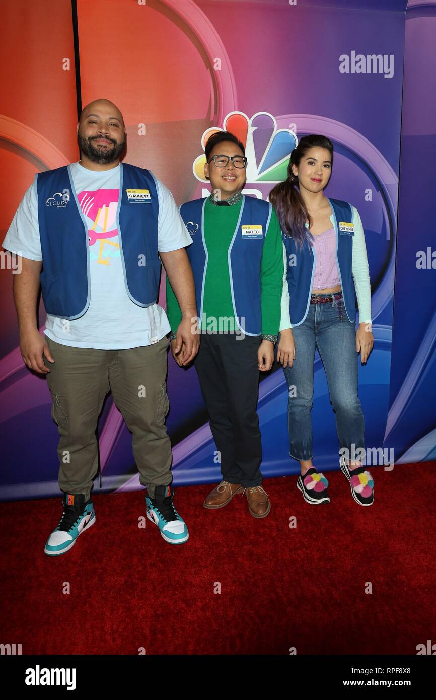 Colton Dunn, Nico Santos, Nichole Blüte bei Ankünften für NBC mitten in der Saison drücken Sie Quark, NBC Universal Studios, Universal City, CA Februar 20, 2019. Foto von: Priscilla Grant/Everett Collection Stockfoto