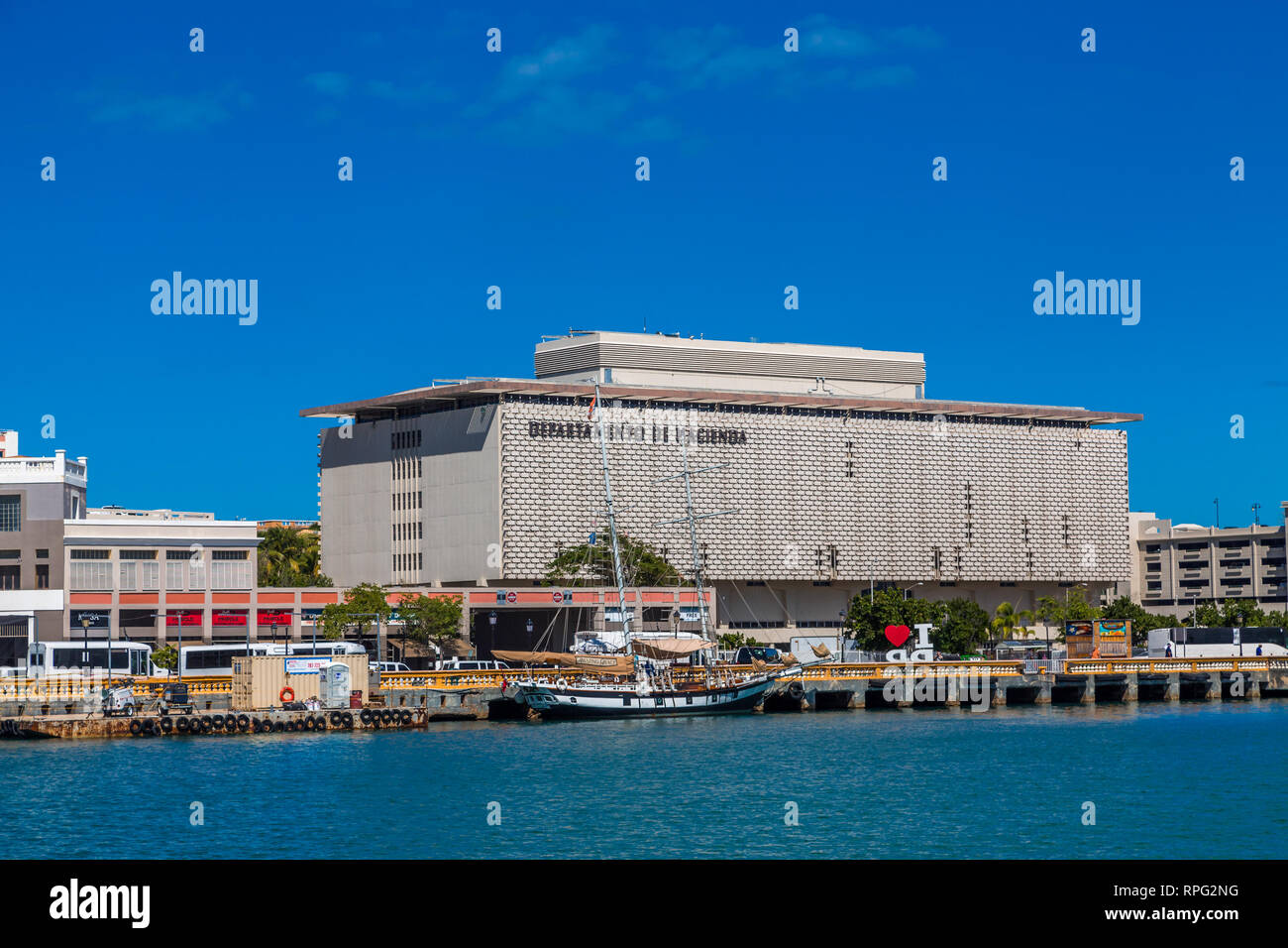 Die alte Abteilung des Gehäuses Gebäude in San Juan, Puerto Rico Stockfoto