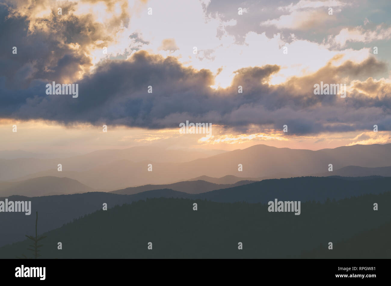 Sonnenuntergang in den Smokey Mountains Stockfoto