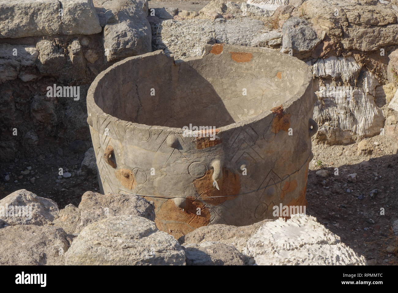 Minoische Amphora in Knossos, Griechenland. Stockfoto