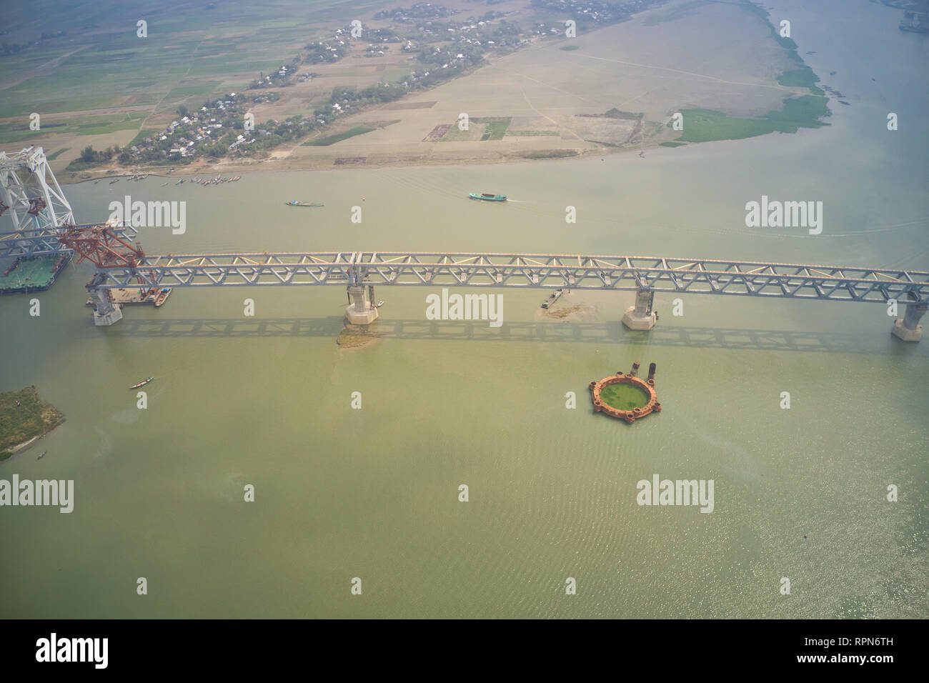 65 Prozent Bau von Padma Brücke abgeschlossen ist Stockfoto
