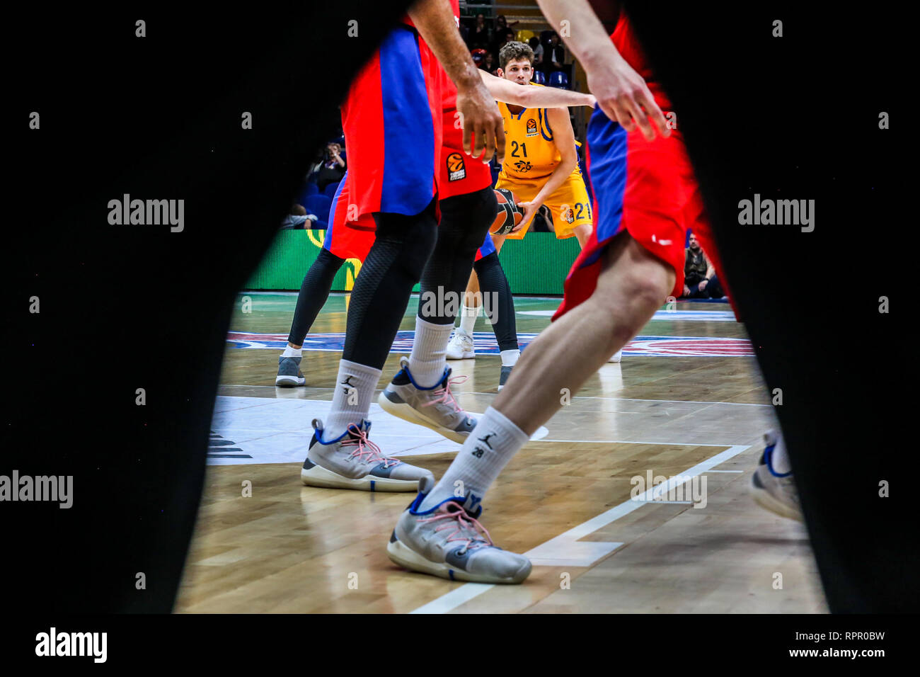 Februar 21, 2019 - Nr. 21 Moskau, Moskau, Russland - Oriol Pauli, von Herbalife Gran Canaria in Aktion während des Spiels CSKA Moskau gegen Herbalife Gran Canaria in Runde 23 der Turkish Airlines Euroleague Spiel der Saison 2018-2019 gesehen. CSKA Moskau beat Herbalife Gran Canaria, 107-85. (Bild: © Nicholas Müller/SOPA Bilder über ZUMA Draht) Stockfoto