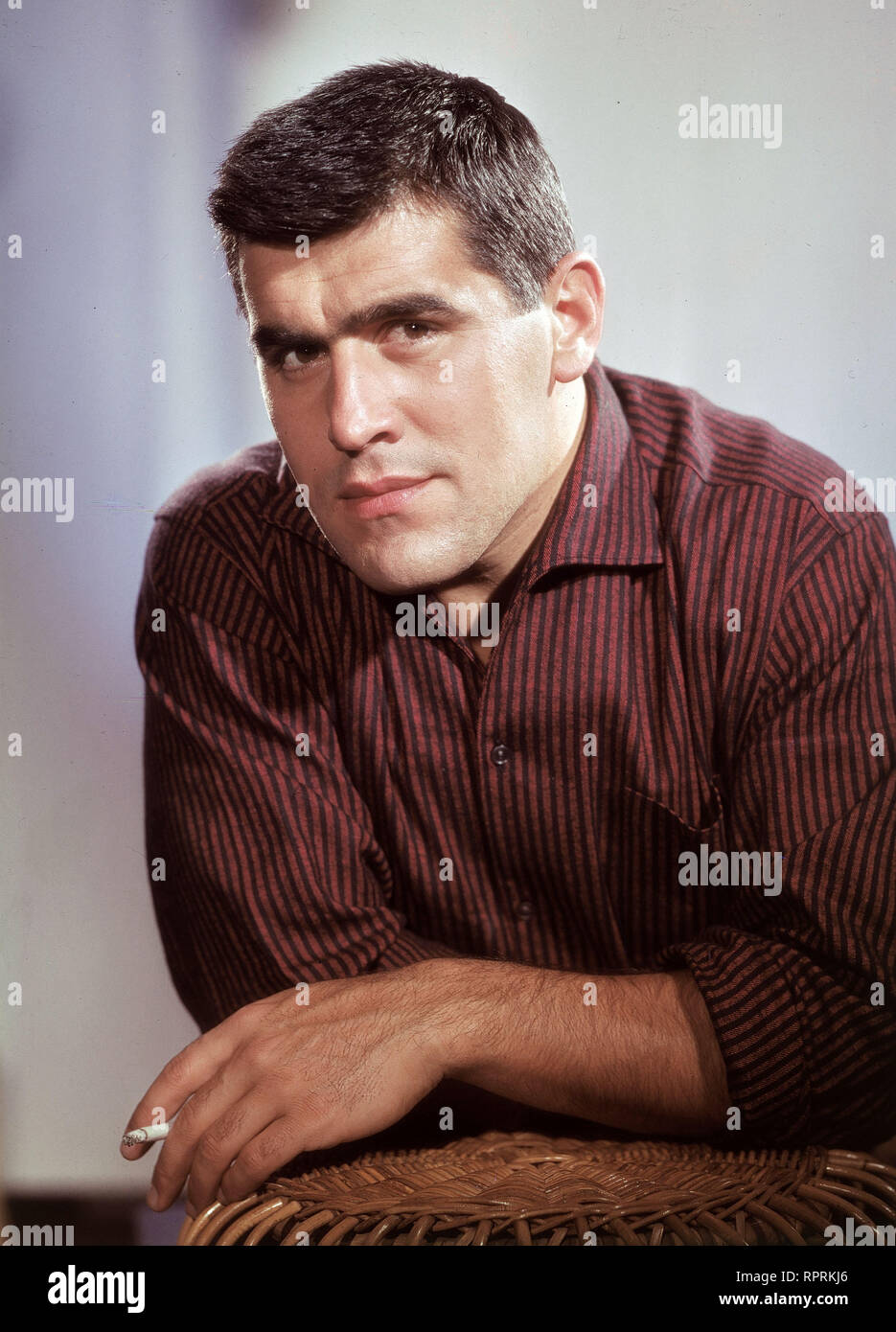 Der deutsche Wis Mario Adorf, Studioaufnahme Ca. 1957. Deutsche Schauspieler, die in der Schweiz geborene, Mario Adorf. Studio immer noch, 1957. Stockfoto