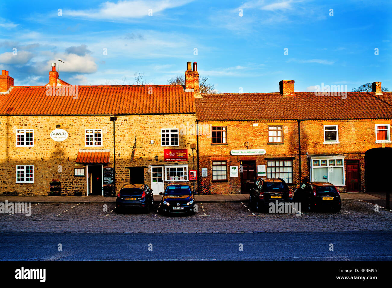 Take Away Läden, Bedale, North Yorkshire, England Stockfoto