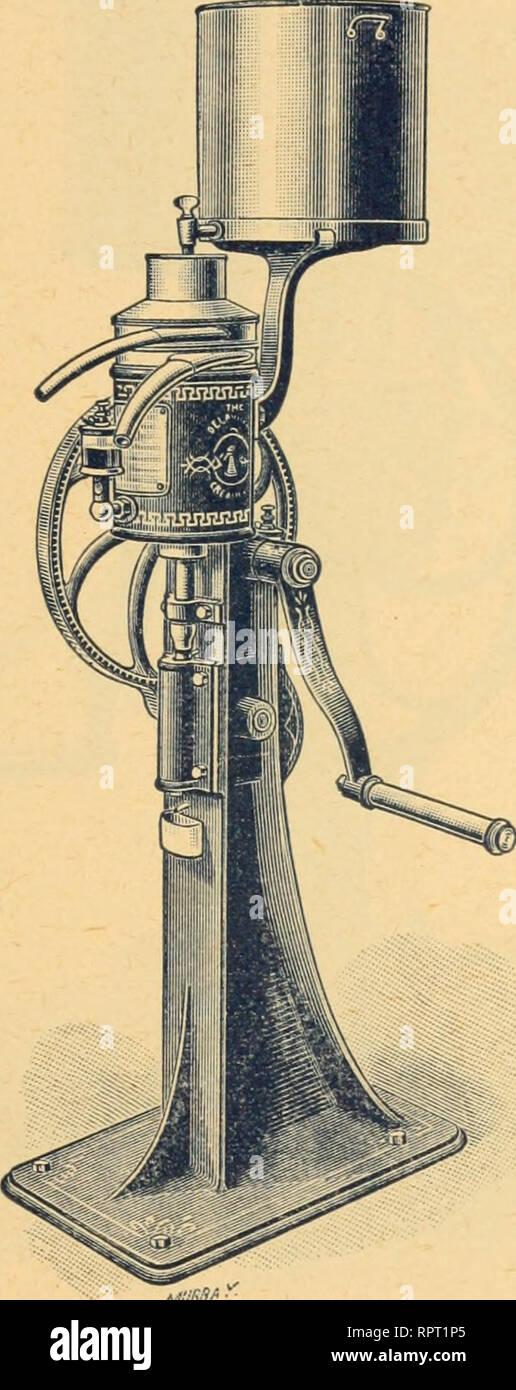 . Alpha Laval baby Creme Separatoren. Hoch = FRAiVlE "BABY" Nr. 2 ("Alpha" oder * "Disc" Schüssel Typ) De Laval Cream Separator. J (siehe Seite 23) die tatsächliche Kapazität, 450 lbs. Pro Stunde (entspricht 550 lbs." "Kapazität auf andere Stellen des Dreschwerks behauptete, unabhängig von anderen Unterschieden) PREIS - = $ 125.00 33. Bitte beachten Sie, dass diese Bilder sind von der gescannten Seite Bilder, die digital für die Lesbarkeit verbessert haben mögen - Färbung und Aussehen dieser Abbildungen können nicht perfekt dem Original ähneln. extrahiert. De Laval Separator Unternehmen. [New York] Stockfoto