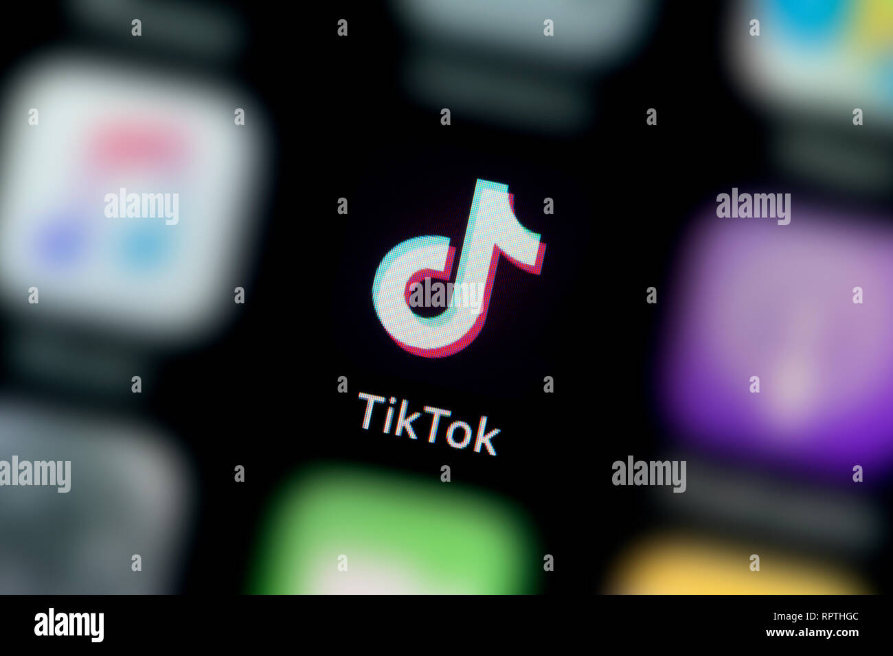 Eine Nahaufnahme der TikTok App Symbol, wie auf dem Bildschirm eines Smartphones (nur redaktionelle Nutzung) Stockfoto