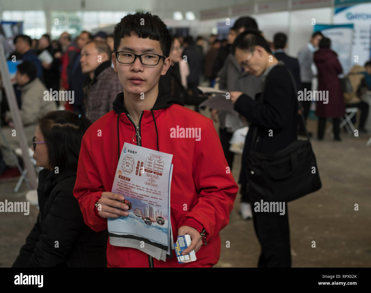 Xu Yue, ein frischer Absolvent der Elektrotechnik, besucht einen Job Messe in Peking, China. 23-Feb-2019 Stockfoto
