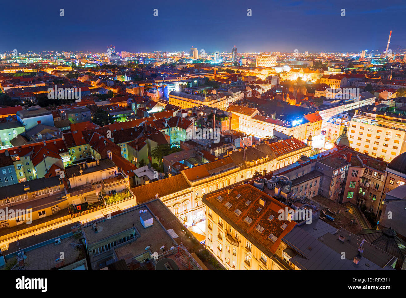 Stadtbild bei Nacht, Zagreb, Kroatien Stockfoto