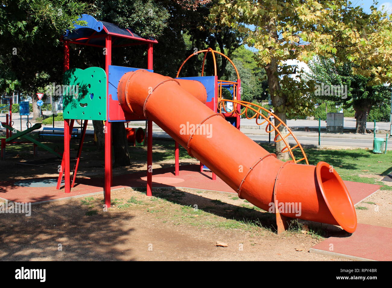 Grosse Spielgerate Stockfotos Und Bilder Kaufen Alamy