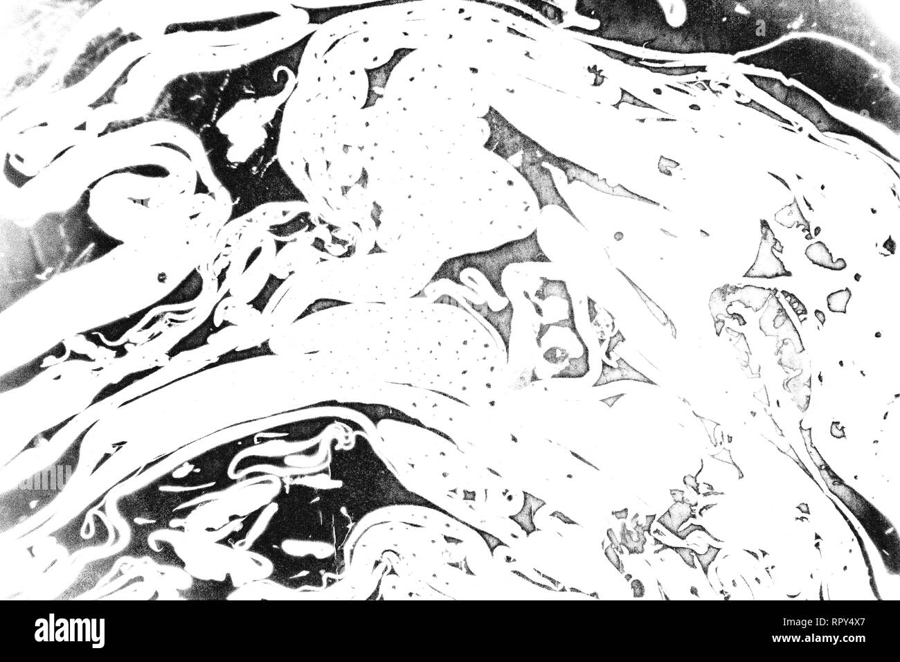 Grunge Schwarz und Weiß. Abstrakte Textur im Schwarz-Weiß-Muster Aquarell Hintergrund mit Papier für Design und Dekorieren Stockfoto