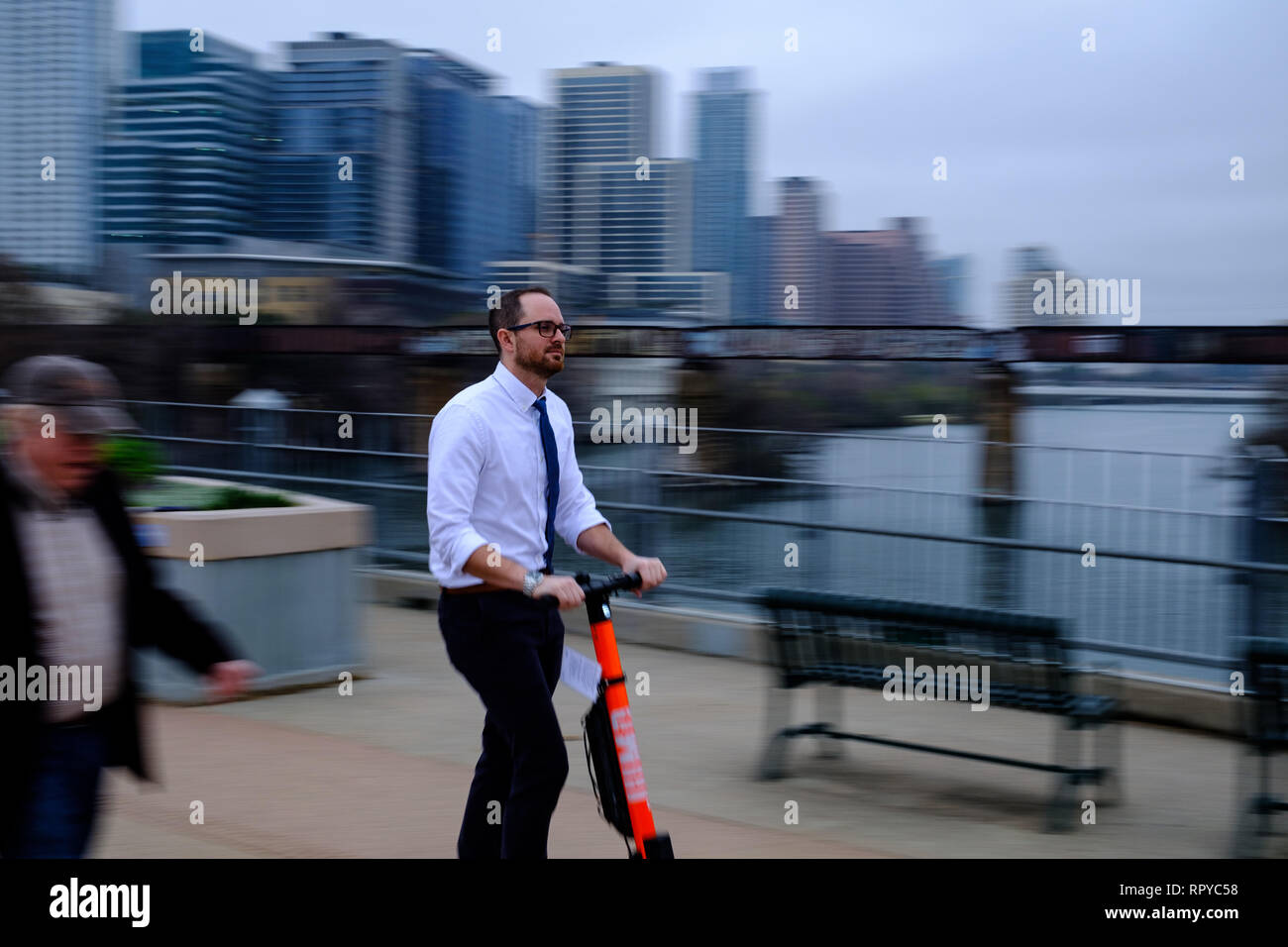 Gemieteten roller Fahrer in Austin, TX, USA Stockfoto