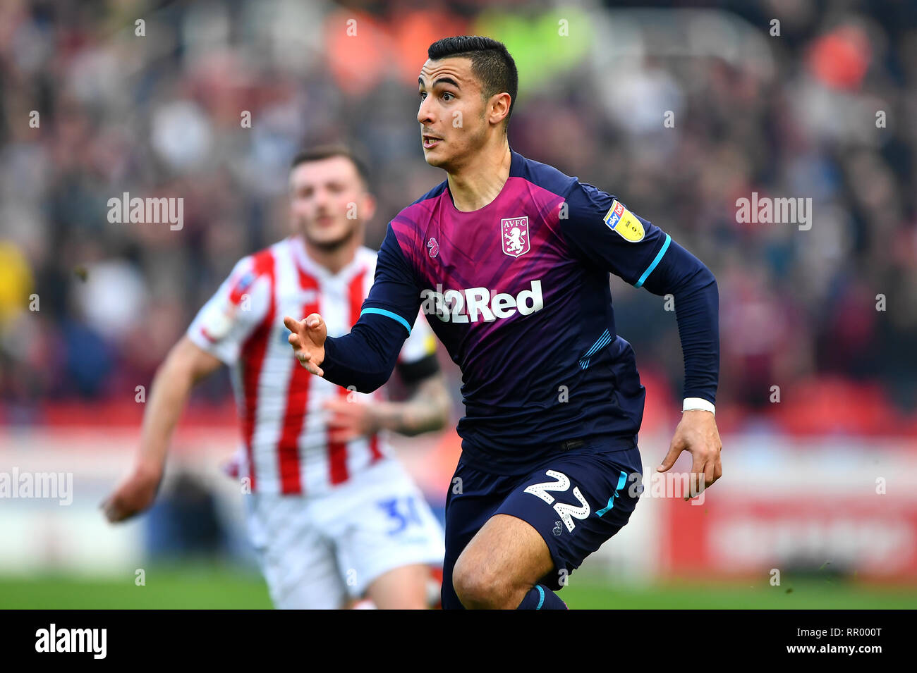 STOKE-on-Trent, Großbritannien 23. FEBRUAR Anwar El Ghazi (22) von Aston Villa während der Sky Bet Championship Match zwischen Stoke City und Aston Villa im Britannia Stadium, Stoke-on-Trent am Samstag, 23. Februar 2019. (Credit: Jon Hobley | MI Nachrichten) Credit: MI Nachrichten & Sport/Alamy leben Nachrichten Stockfoto