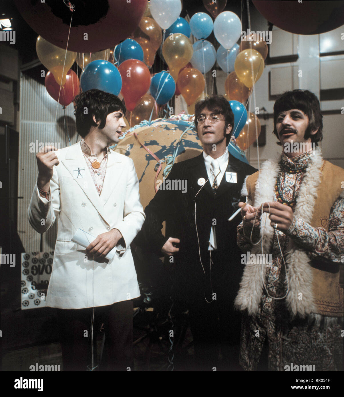 Alles, was Sie brauchen, ist die Liebe" - die Beatles Paul McCartney, John Lennon, Ringo Starr, Aufnahme 1967/Überschrift: the Beatles Stockfoto