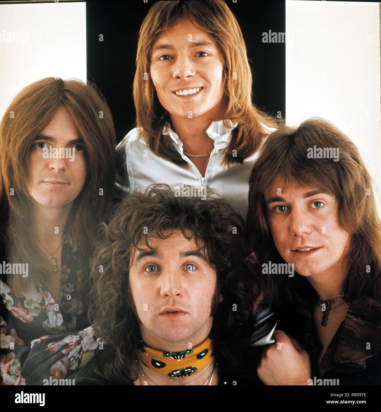 Die britische Pop/Rock Band SMOKIE-Ca. 1972 britischen Pop und Rock Band Smokie, auch als Smokey: Chris Norman, Terry Uttley, Alan Silson, Pete Spencer (1972)/Überschrift: Smokie - Smokey bekannt Stockfoto