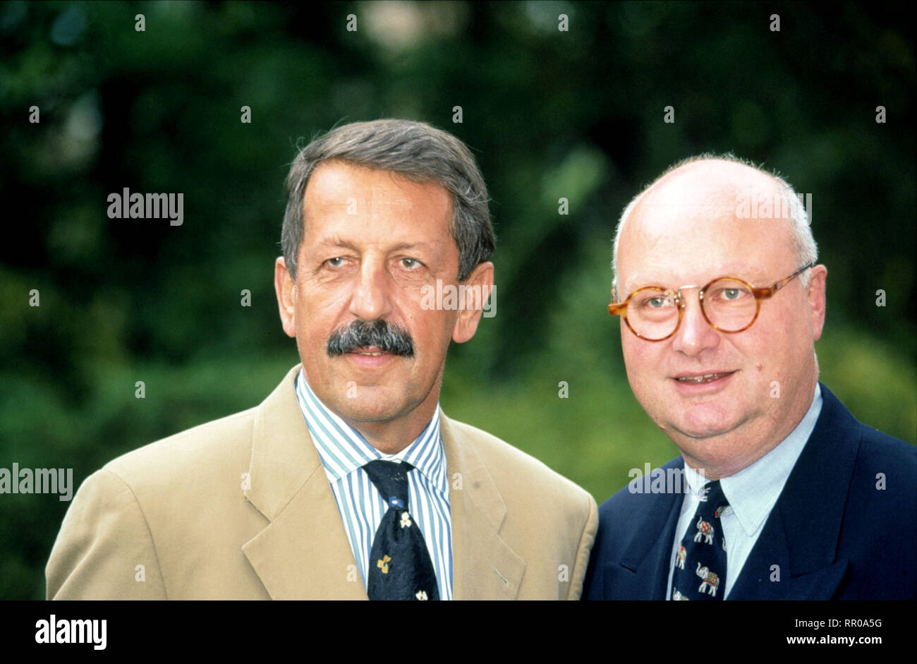 Frontal Moderatoren Ulrich Kienzle und Bodo H. Hauser Aufnahme von