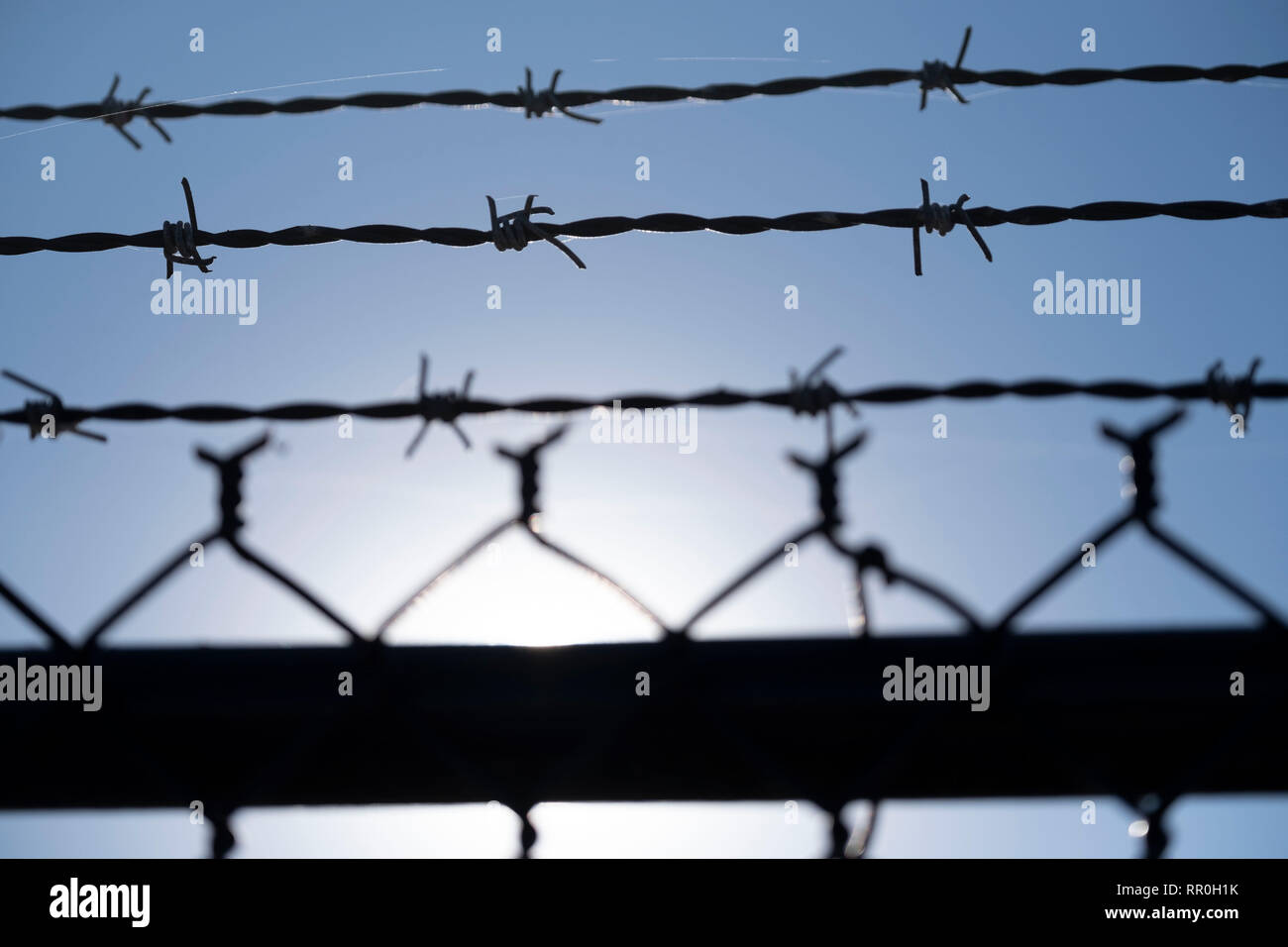 Stacheldraht über einen Zaun Mexiko Stockfoto