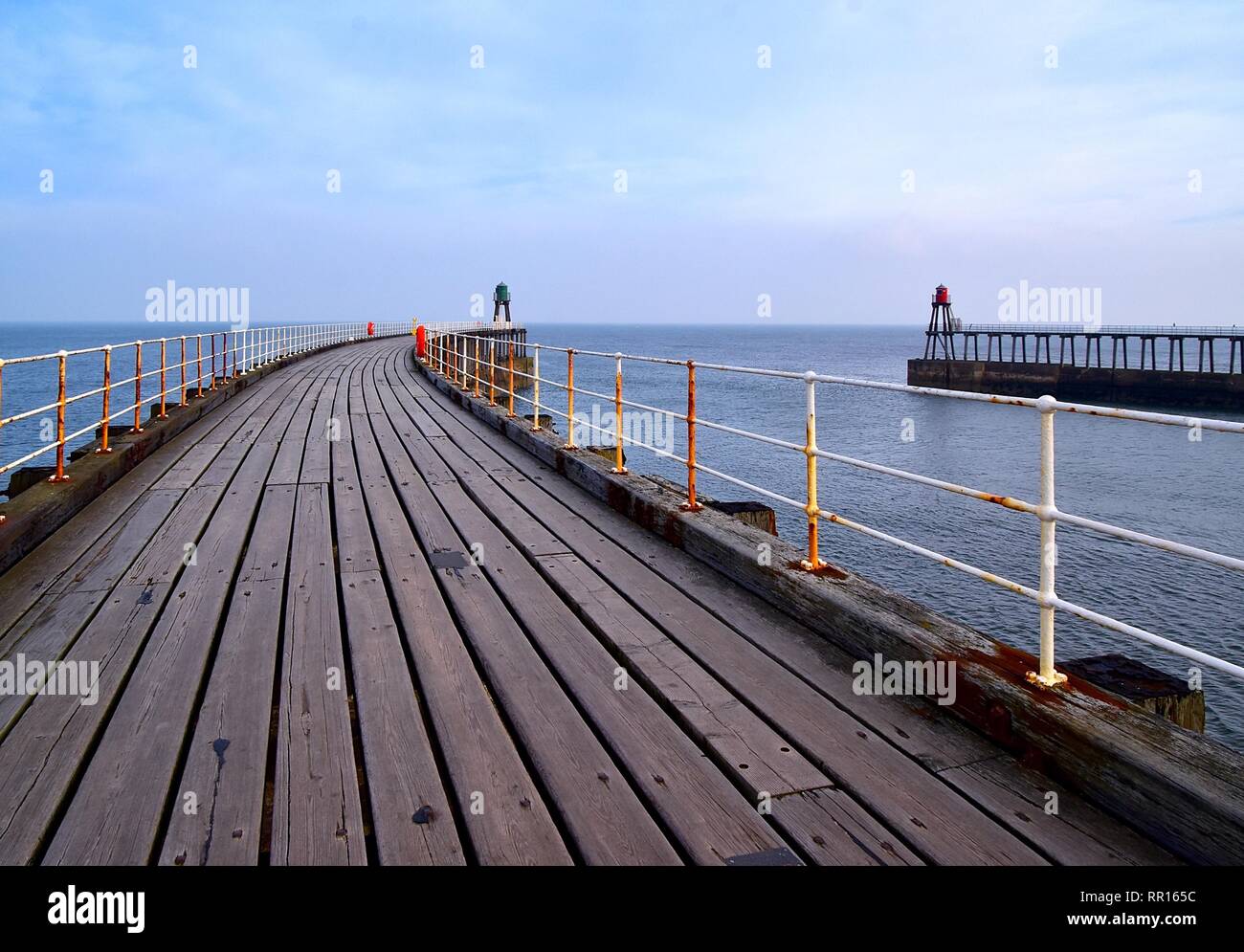 Whitby West Pier Ausdehnung Stockfoto