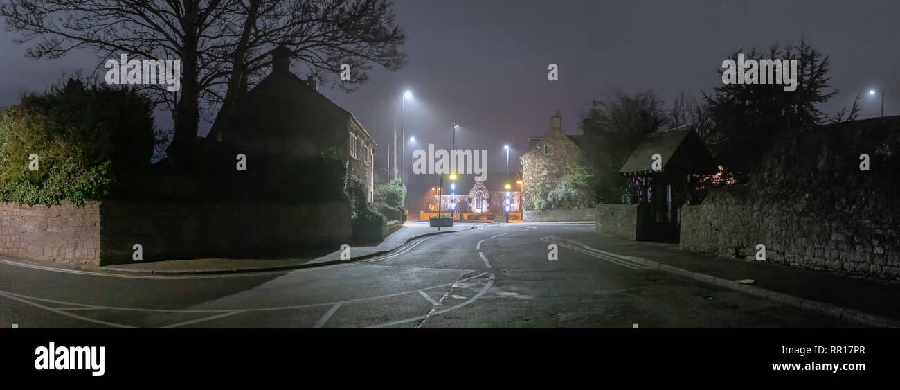 Dorf in der Nacht Stockfoto