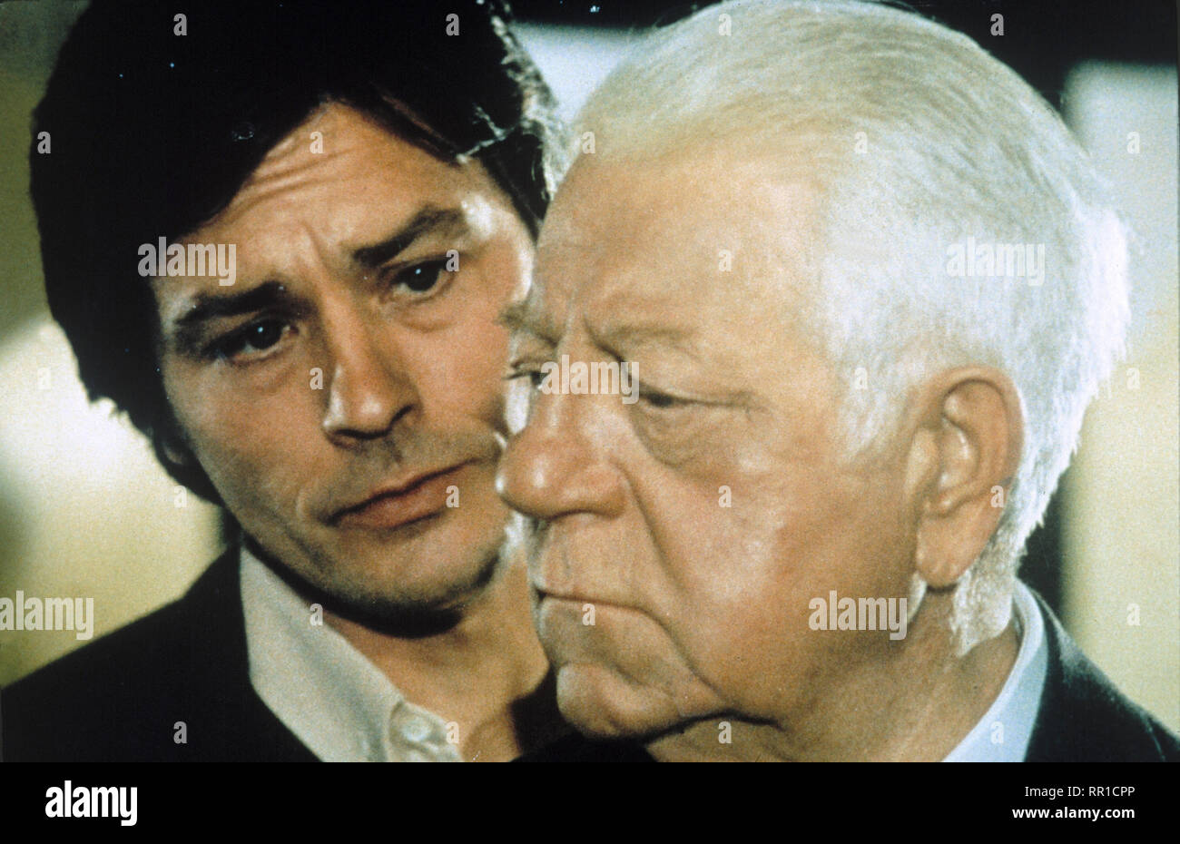 ENDSTATION SCHAFOTT/F/I 1973 / Jose Giovanni/Szene mit Gino (Alain Delon) und Germain (Jean Gabin) 33575/Überschrift: ENDSTATION SCHAFOTT/F/I 1973 Stockfoto