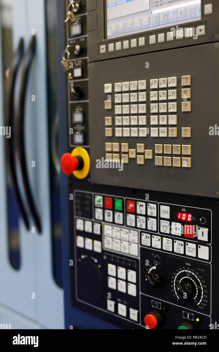 CNC-Drehmaschine Machine Control Panel. Selektive konzentrieren. Stockfoto