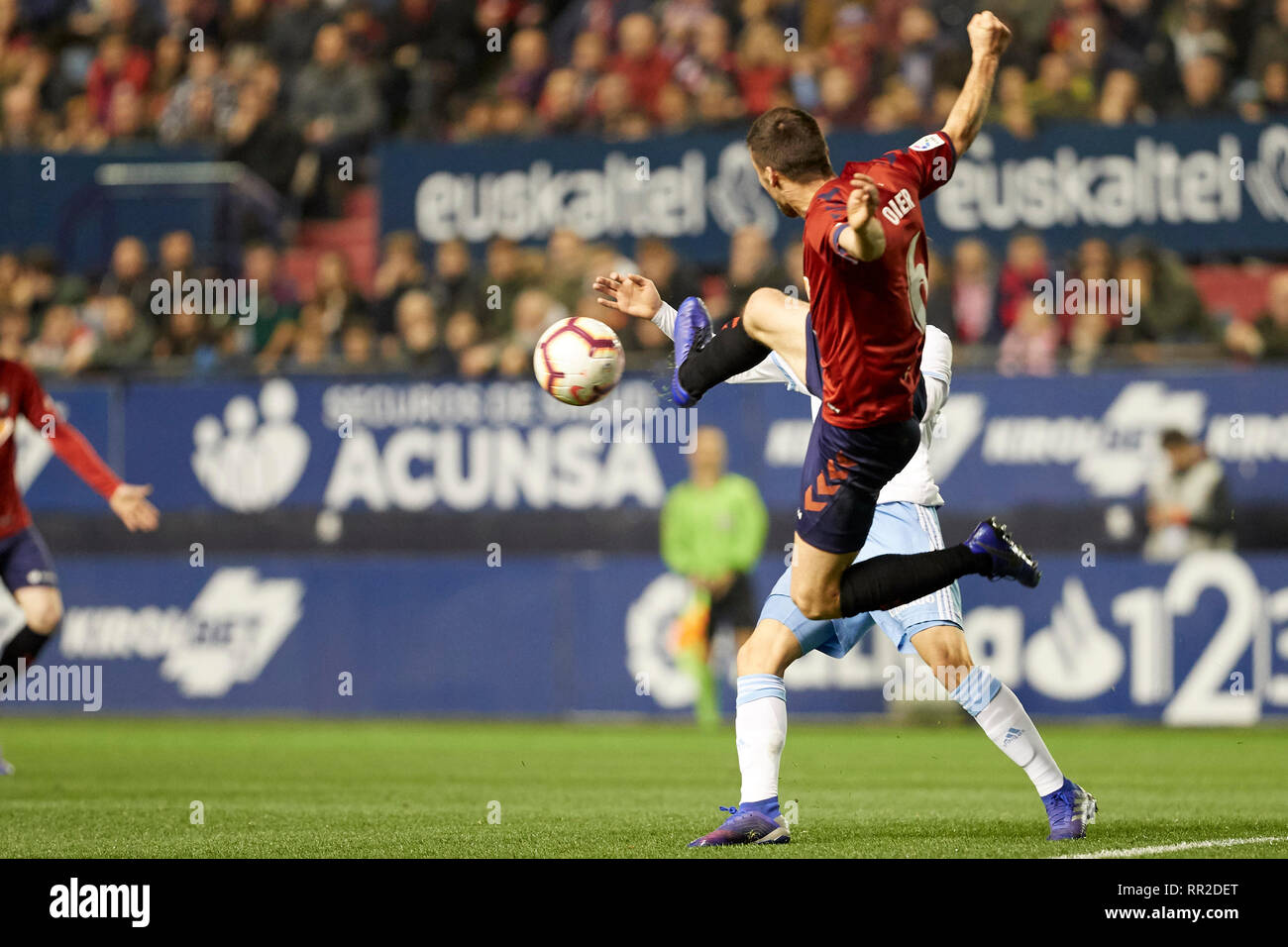 Oier Sanjurjo (Verteidiger; CA Osasuna) während der spanischen Fußball der Liga 123, Übereinstimmung zwischen CA Osasuna und Real Saragossa an der Sadar Stadium, in Pamplona (Navarra). Final Score: CA Osasuna 1:0 Real Saragossa Stockfoto