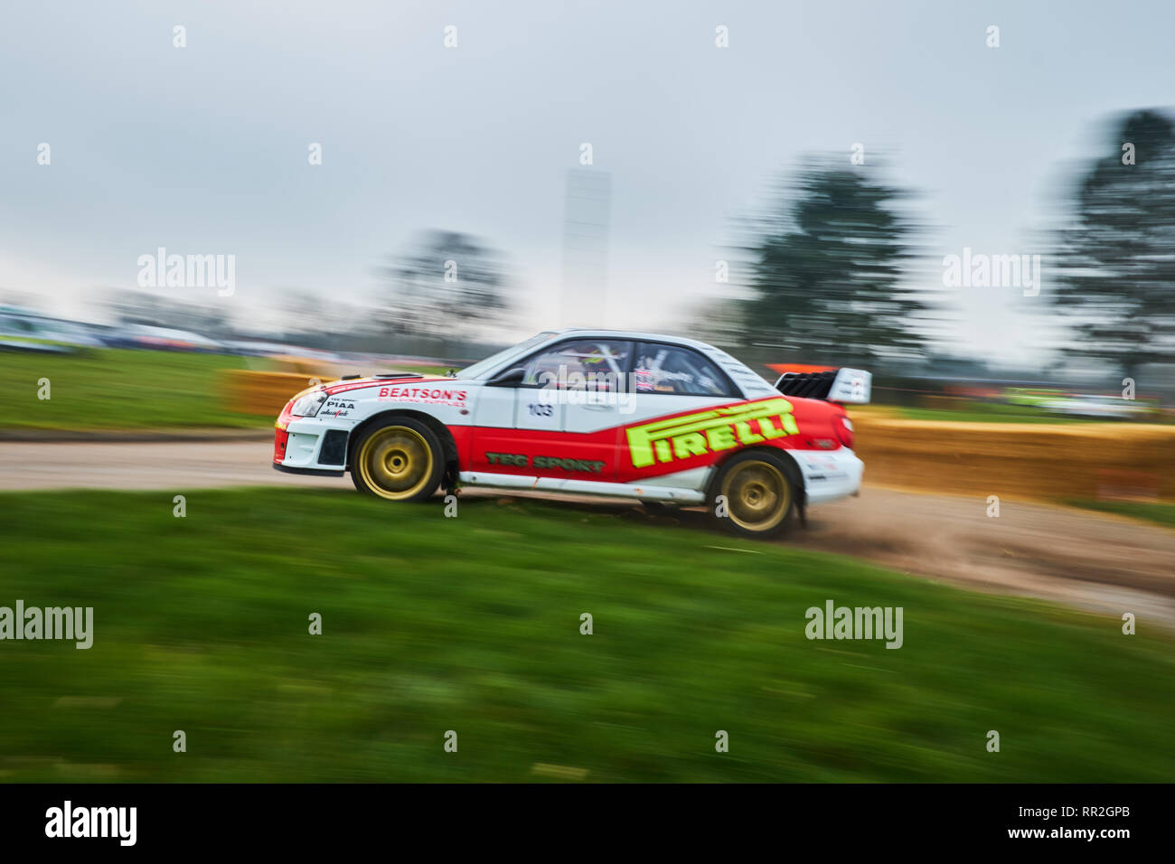 Stoneleigh Park, Coventry, Großbritannien. 23. Februar 2019. Subaru Impreza WRX Rallywagen während des Rennens Retro in Stoneleigh Park. Foto: Gergo Toth/Alamy leben Nachrichten Stockfoto