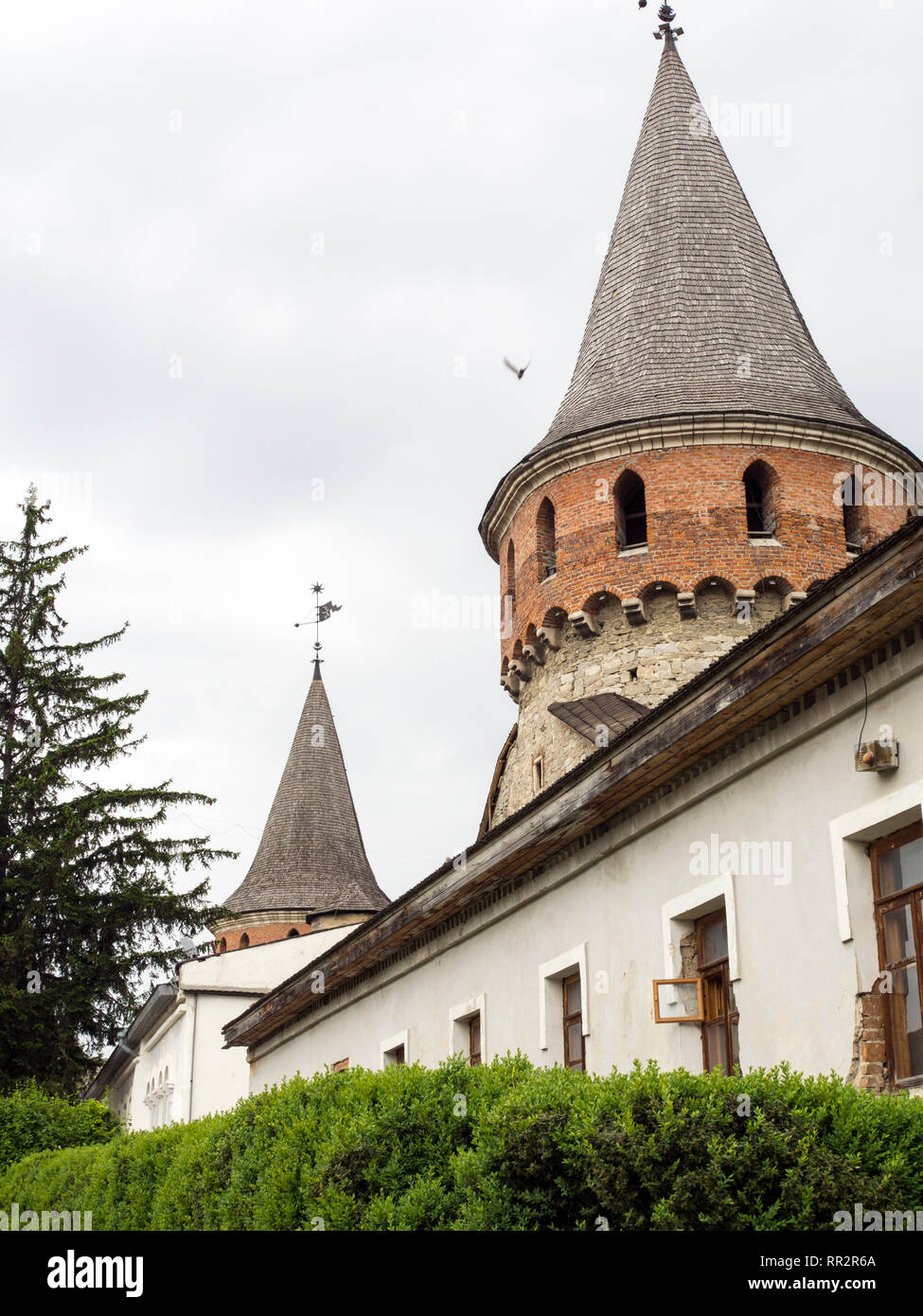 Ein Turm aus dem 13. Jahrhundert Kamjanez-podilskyj Schloss, Ukraine. Stockfoto