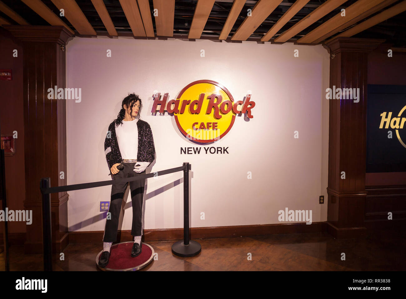 Michael Jackson Wachs Statue im Hard Rock Cafe, Midtown Manhattan, New York, NY, USA Stockfoto