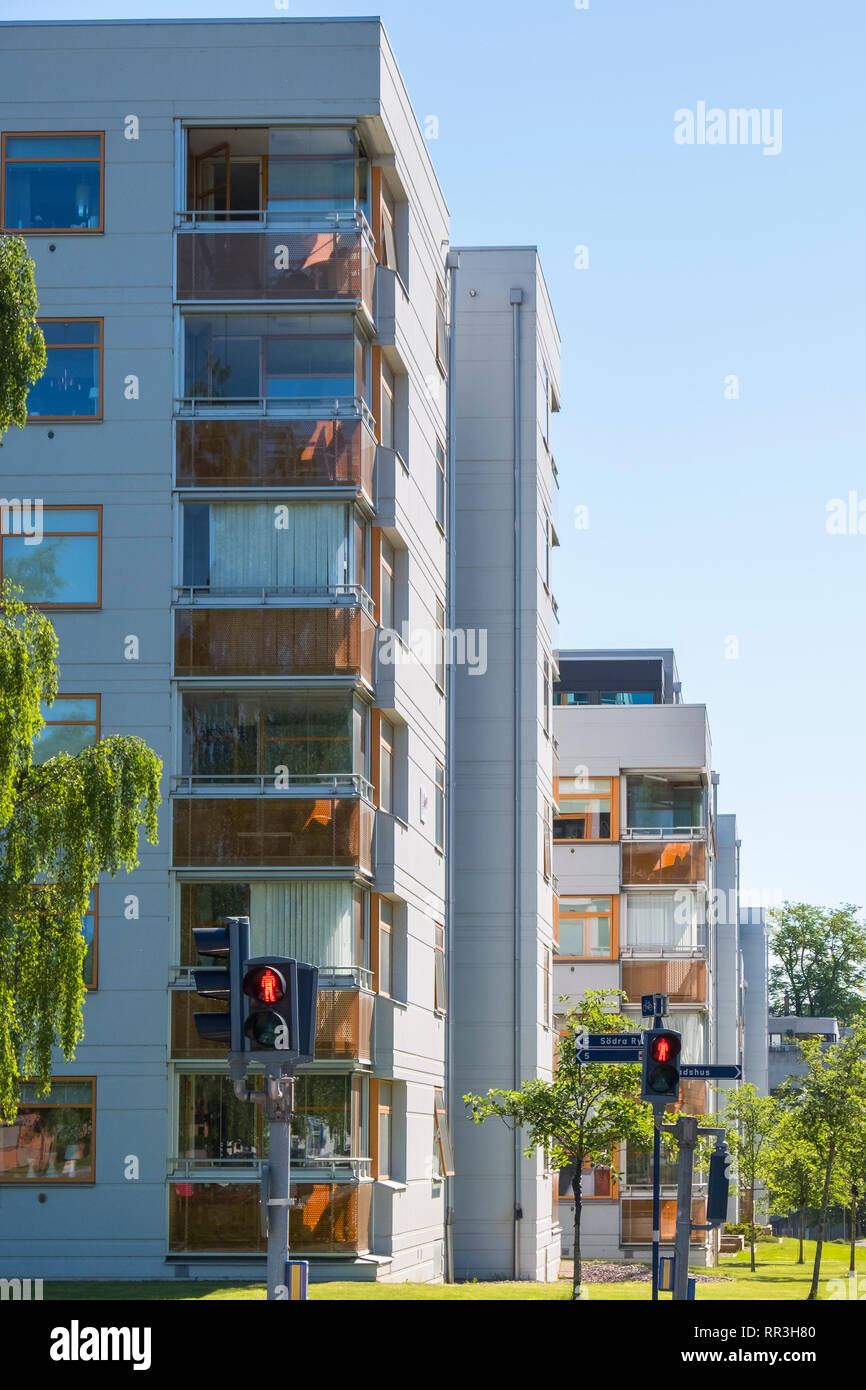 Rote Ampel an ein Wohngebiet Stockfoto