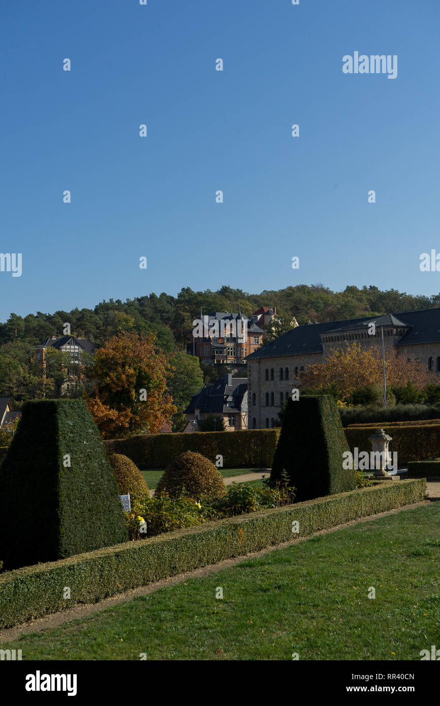 Blick auf das Dorf Blankenburg an der Region Harz im Herbst Stockfoto