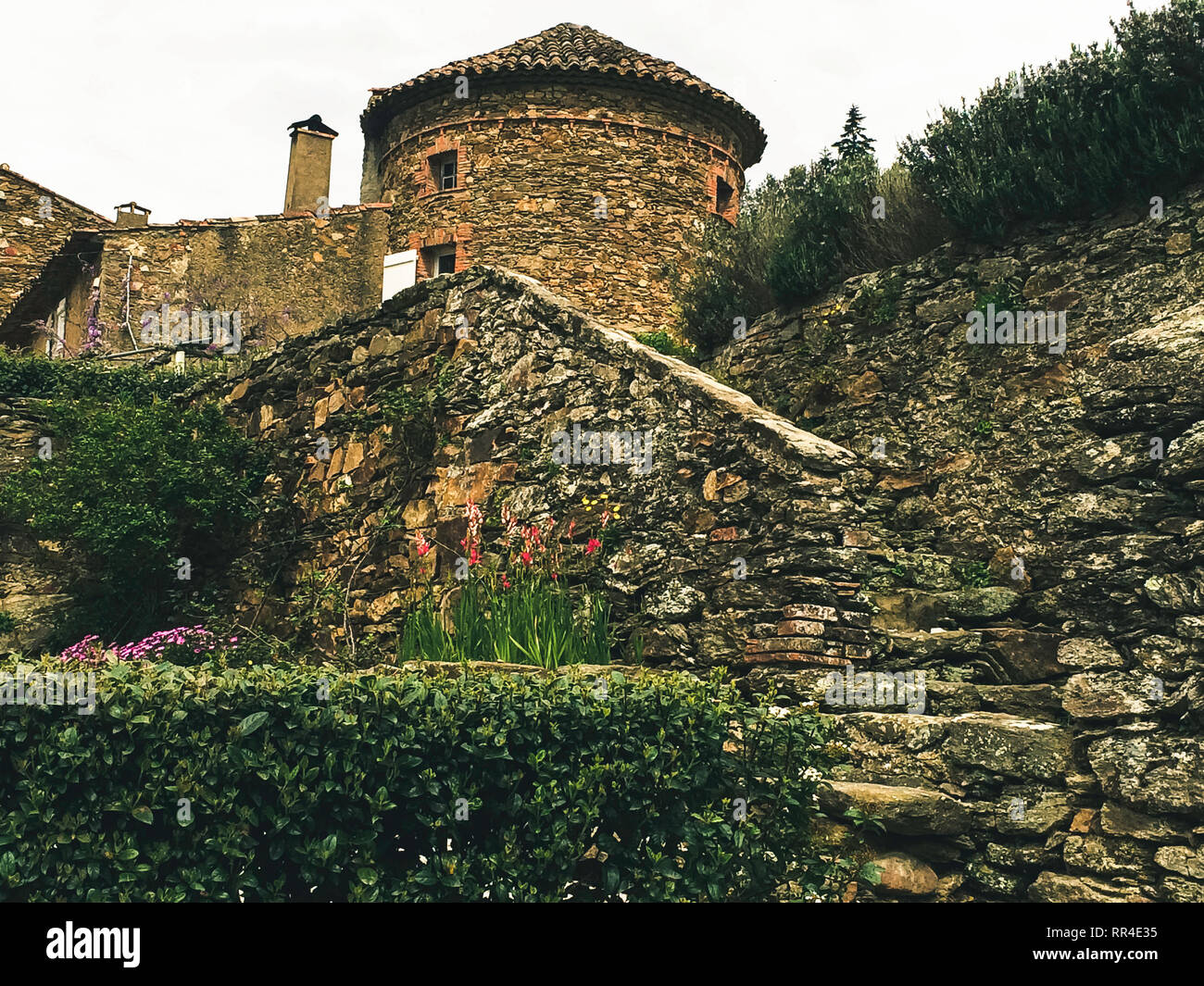 Le Chateau de la Mole Saint-Exupery Avril, 03, 2016 Frankreich - Natur - Le Club 55 - Alte Geschichte - Stockfoto