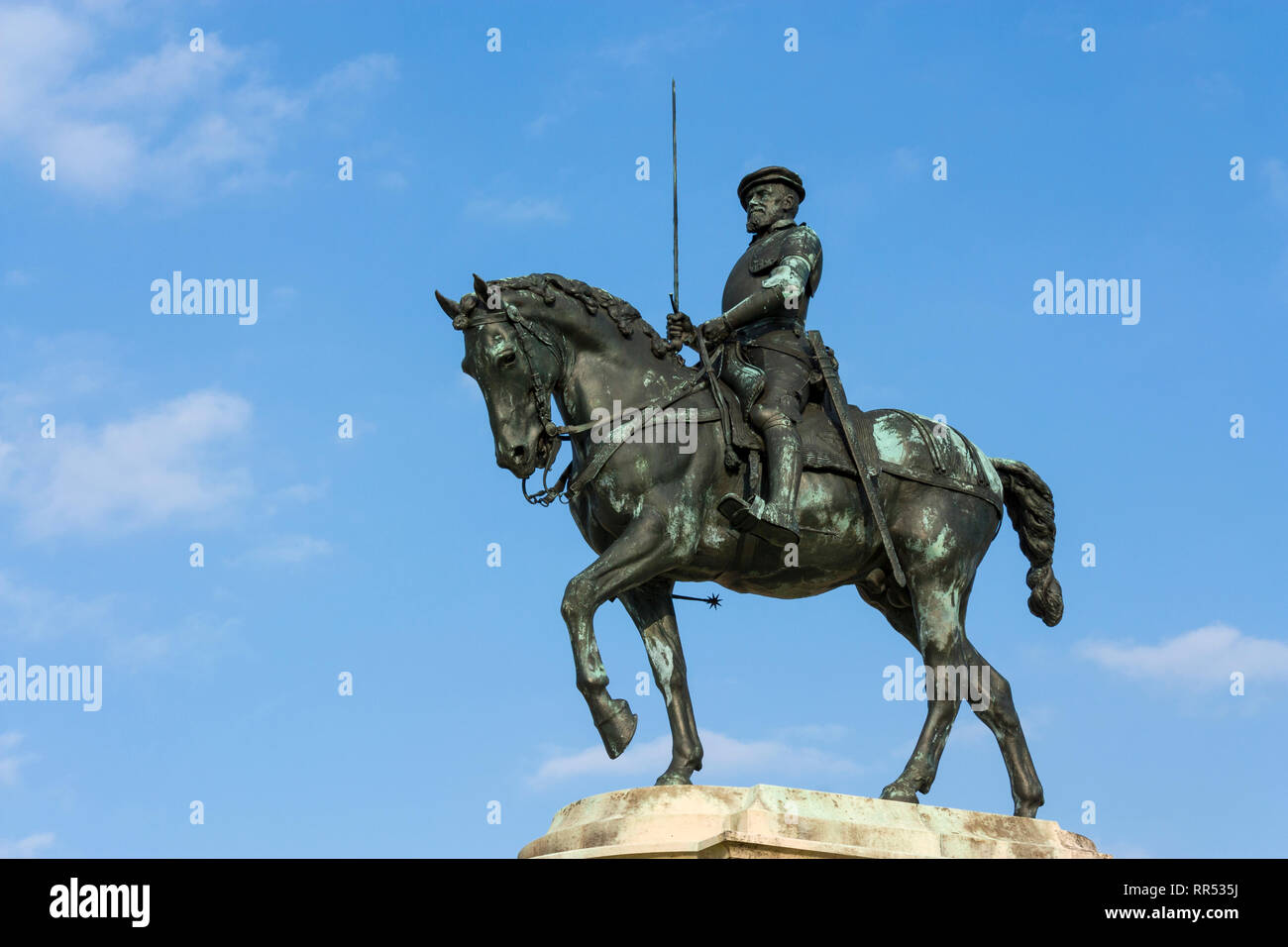 Statue von Anne de Montmorency (1493-1567) von Paul Dubois (1896), sculpted im Château de Chantilly, Oise, Frankreich Stockfoto