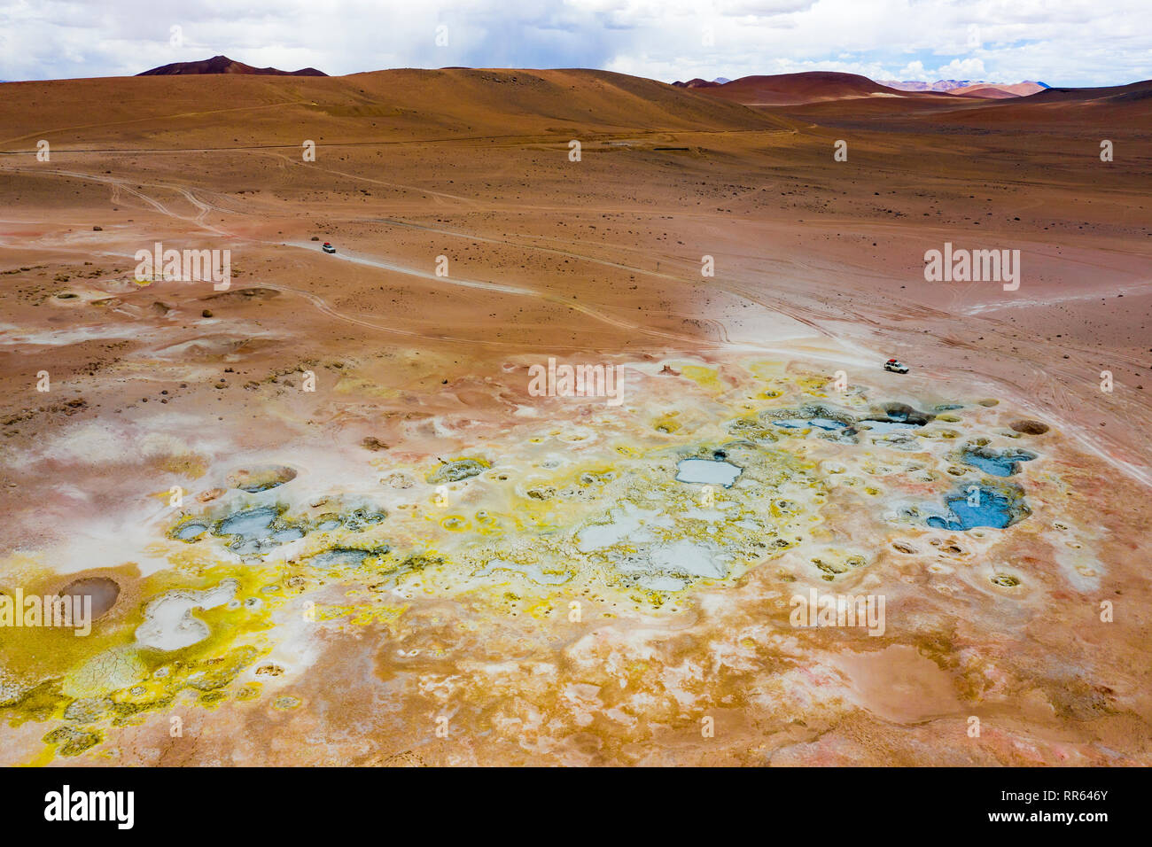 Abstrakte farbige blops der Geysir Sol de Mañana" in der Provinz Potosi, Bolivien, Birds Eye View Stockfoto